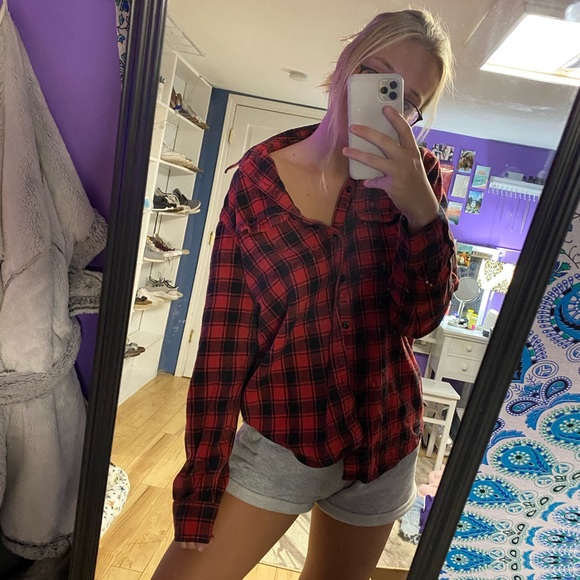 AE Flannel - Picture 2 of 3